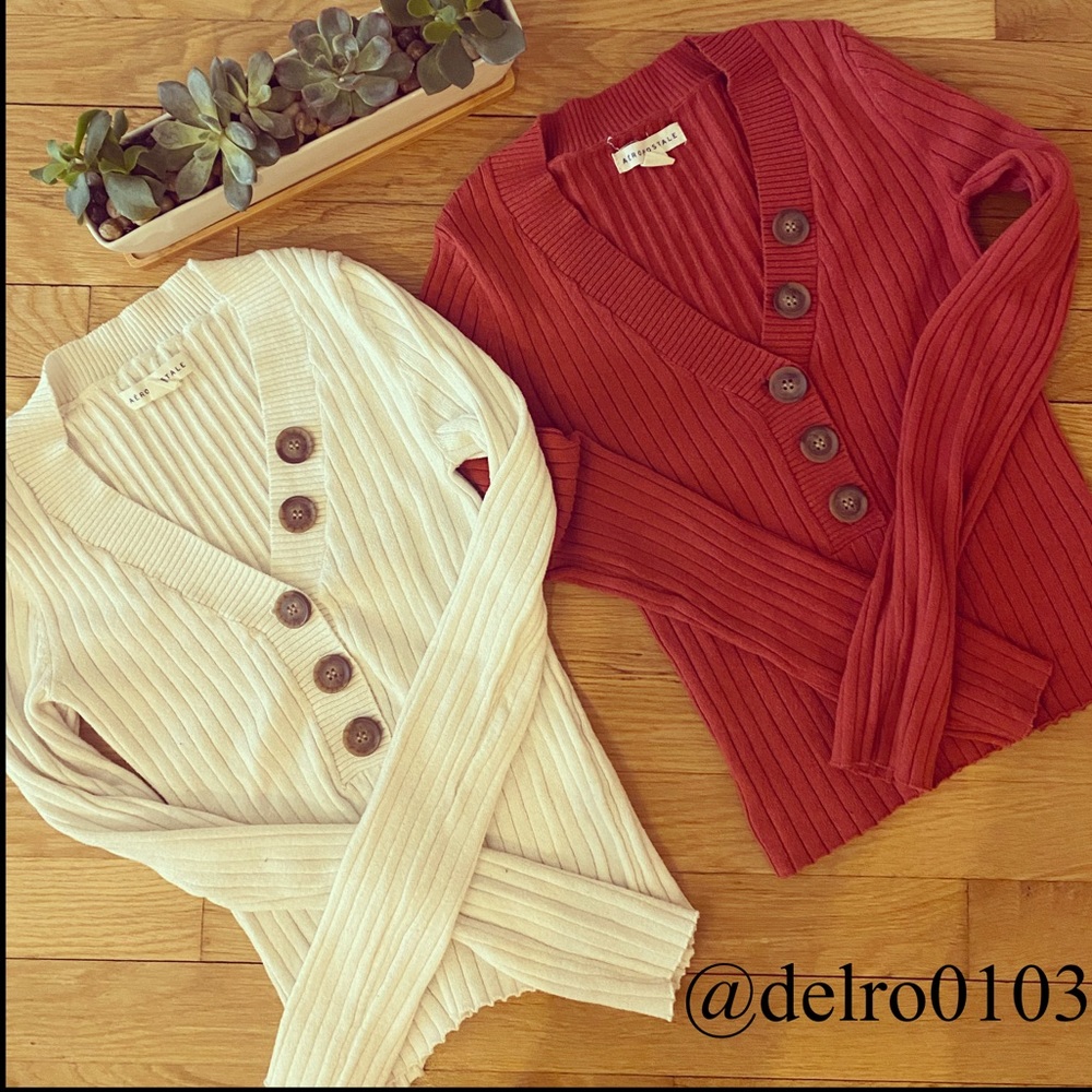Bundle - Aero V-Neck Long sleeve Top